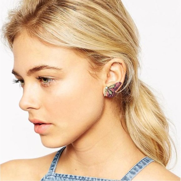 NEW Beautiful Rhinestone Butterfly Earrings - Picture 8 of 9